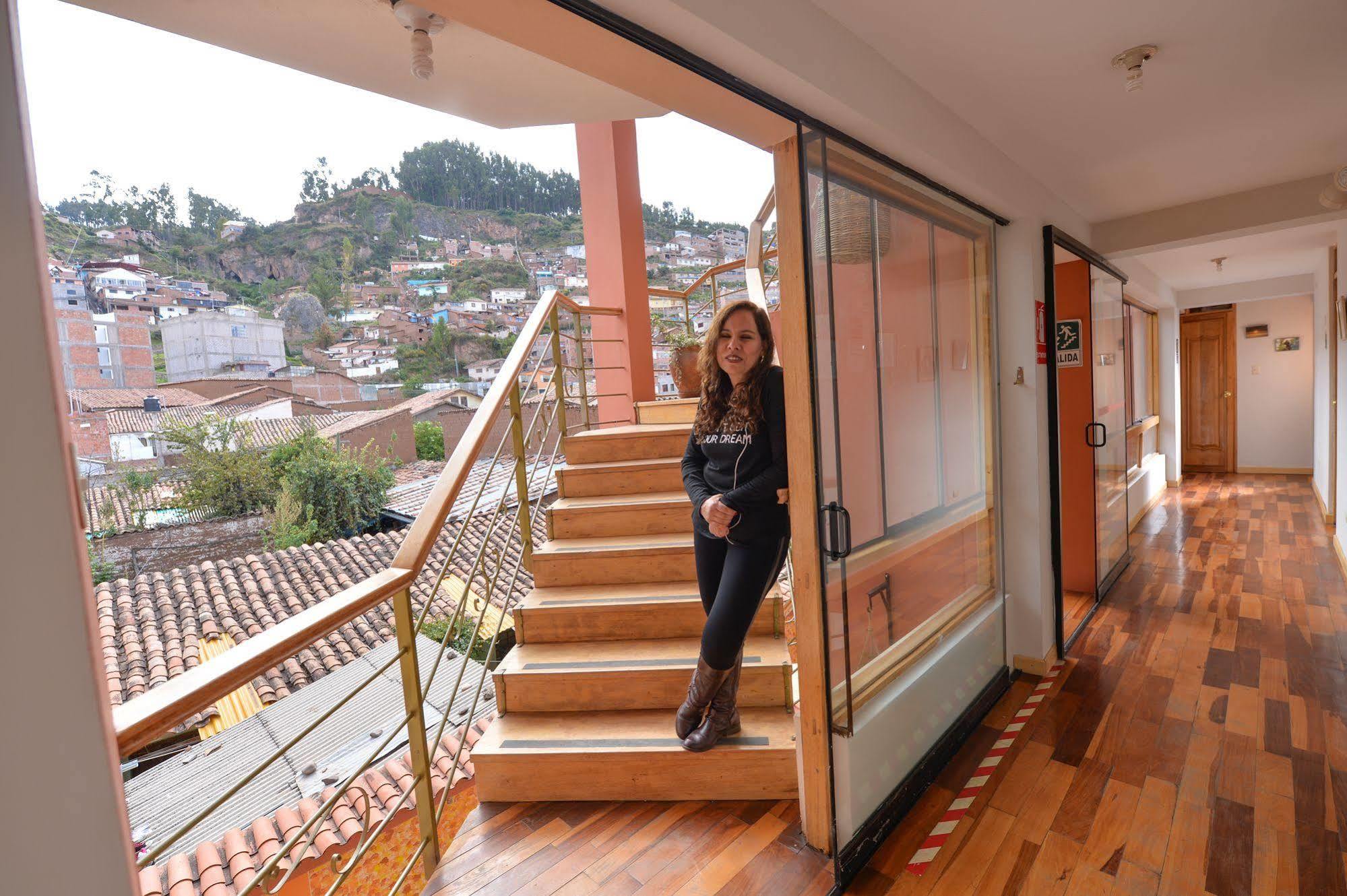 Hostal Atlantis Cusco Exterior photo