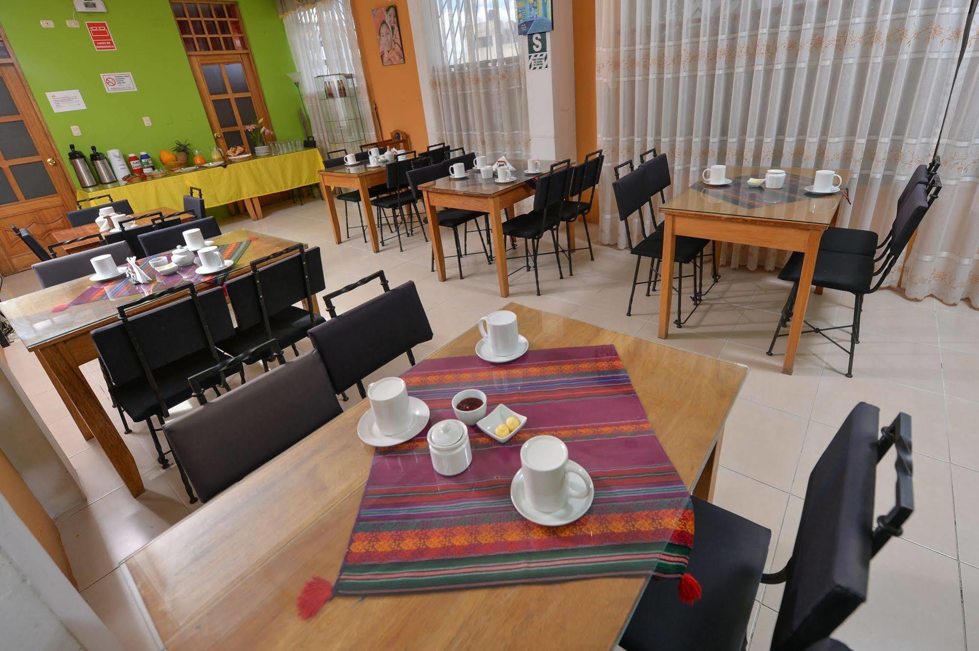Hostal Atlantis Cusco Exterior photo
